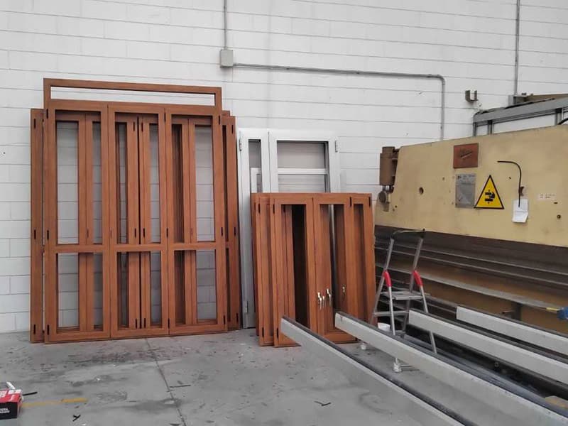 smaltimento-dei-tuoi-vecchi-serramenti